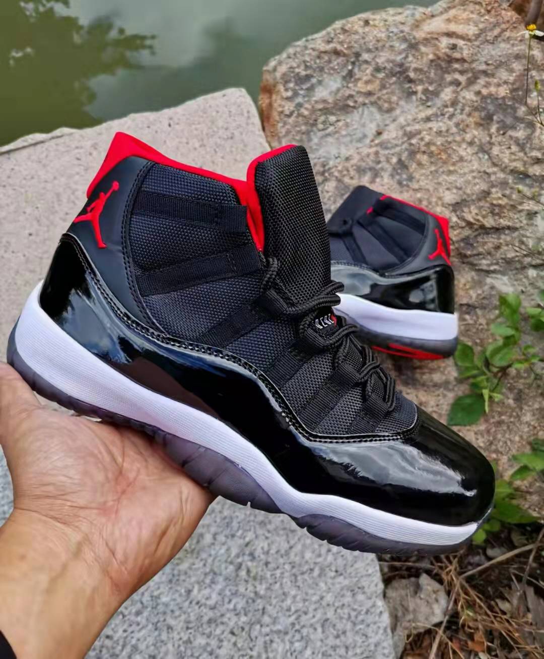 2022 Air Jordan 11 Black Red White Shoes